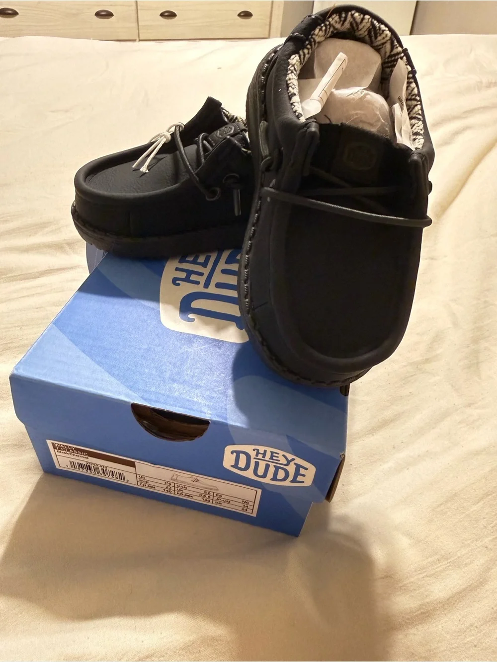 Hey Dude lightweight black